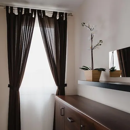 Rose Terrace *